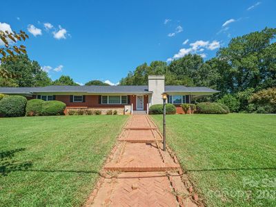 152 31st Ave NW, Hickory, NC, 28601