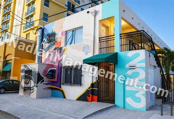 2nd image of 223 NW 12th St APT 4