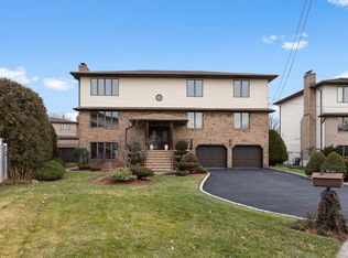 27 Van Buren St, Little Ferry, NJ 07643