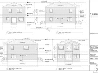 2 Garfield St, Merrick, NY 11566