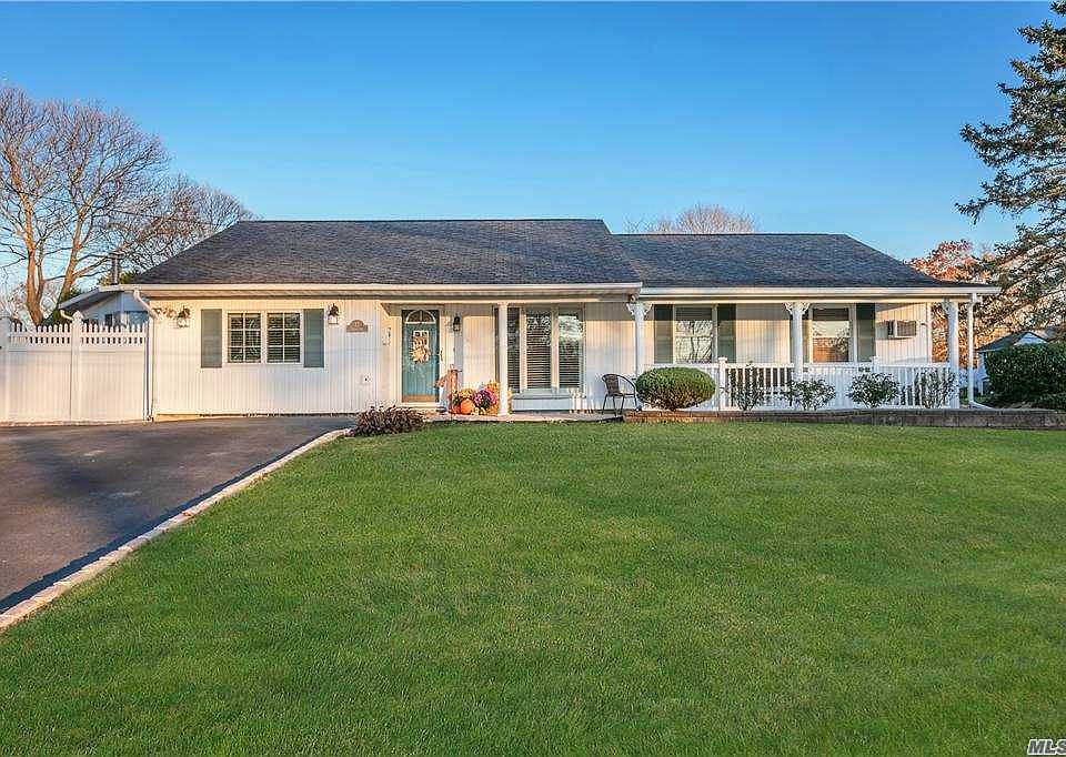 1st image of 27 Debbie Ln