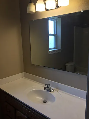 1606 Western Ave Photo 1