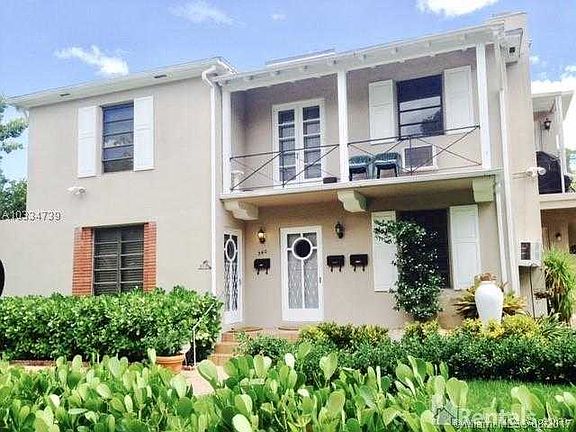 3rd image of 340 Mendoza Ave APT 1