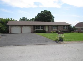 444 River Rd, Bluff City, TN 37618