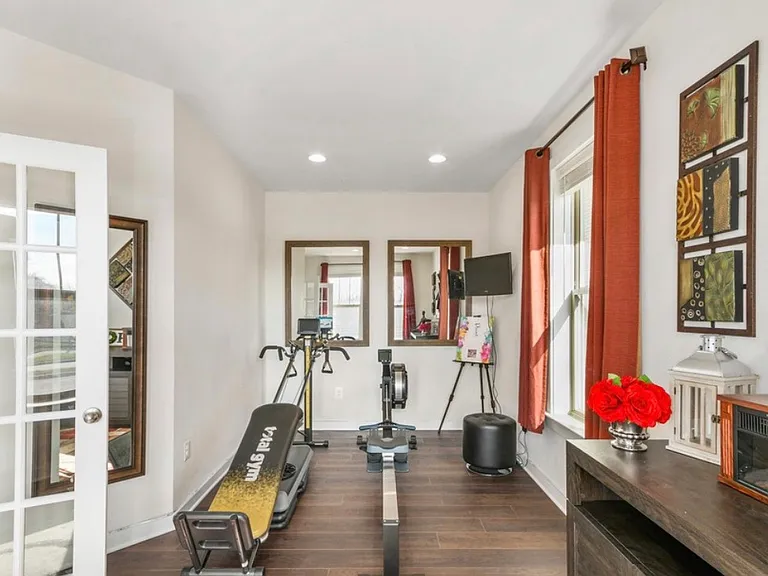 3321 Stone Barn Dr — Photo 10