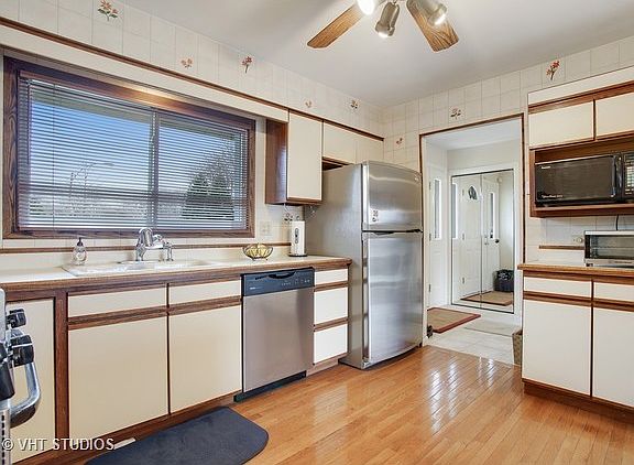 4th image of 2311 N Kennicott Dr