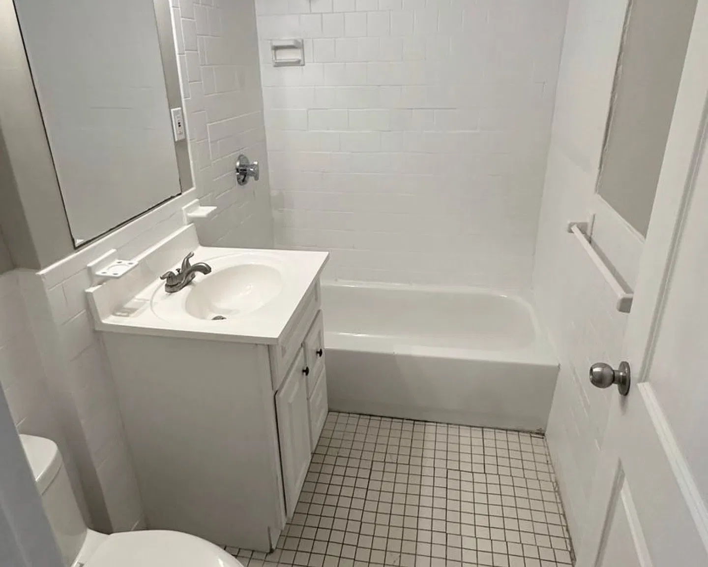 2 bed, $2,350 — Photo 2