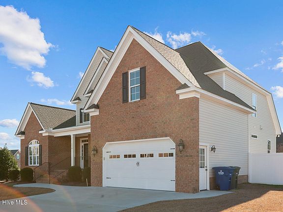 2nd image of 176 Blackwater Drive