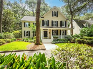 10 Waterside Dr, Beaufort, SC 29907