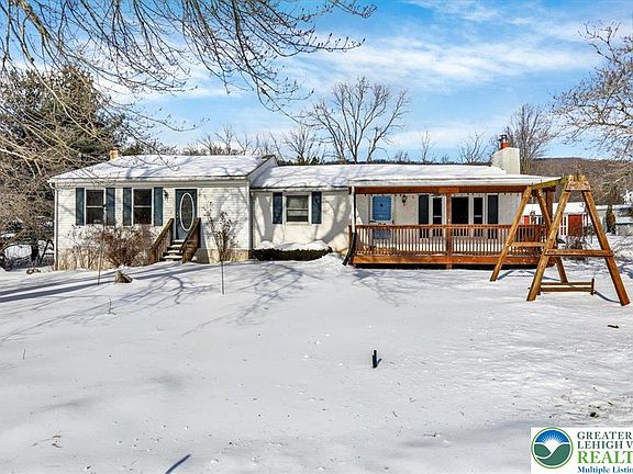 2nd image of 43 Fern Dr