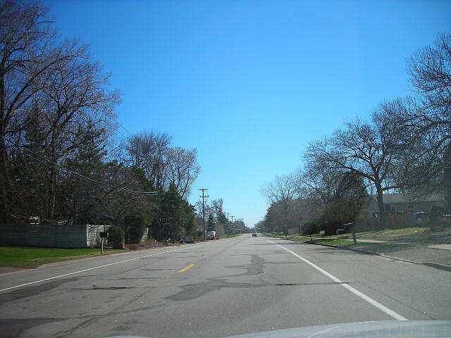 2nd image of 1916 Brookdale Dr N