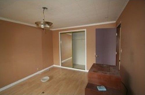 2nd image of 900 Persia Ave