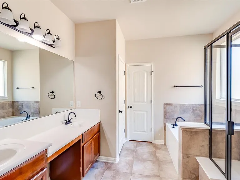 11300 Cherisse Dr — Photo 25