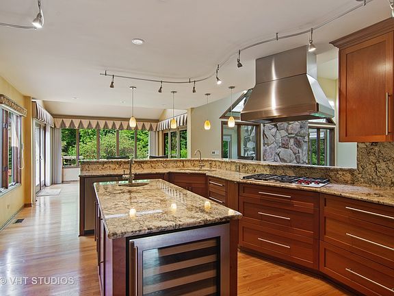4th image of 45 Rosewood Dr