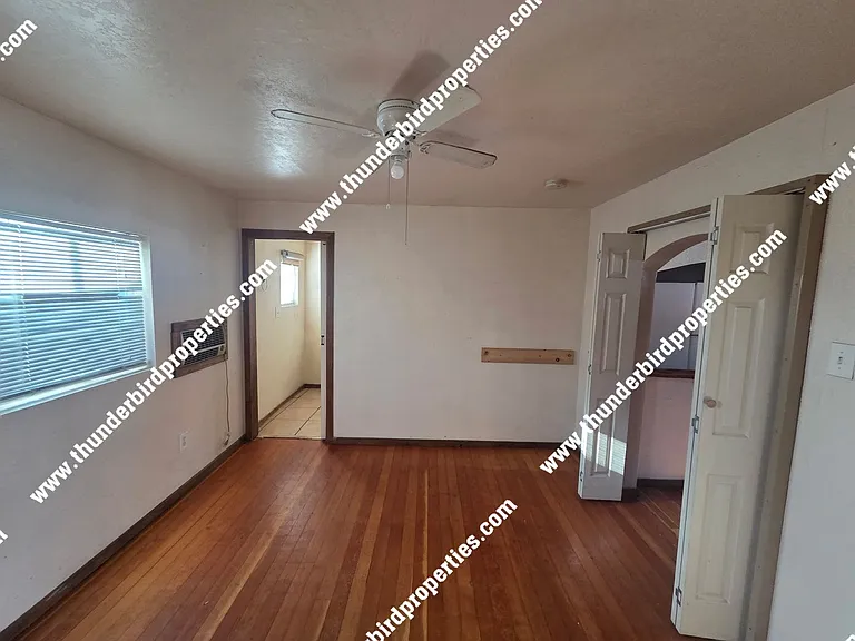 4700 Central Ave SW — Photo 7