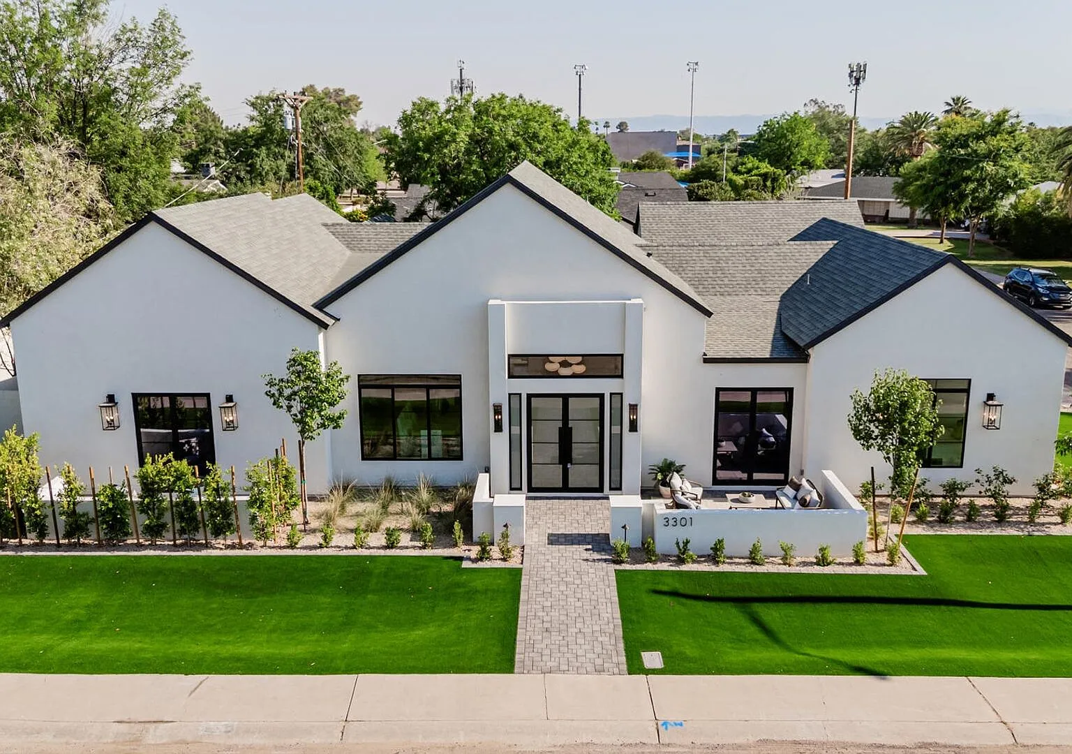 3301 E. Elm St, Phoenix, AZ 85018 — Photo 2