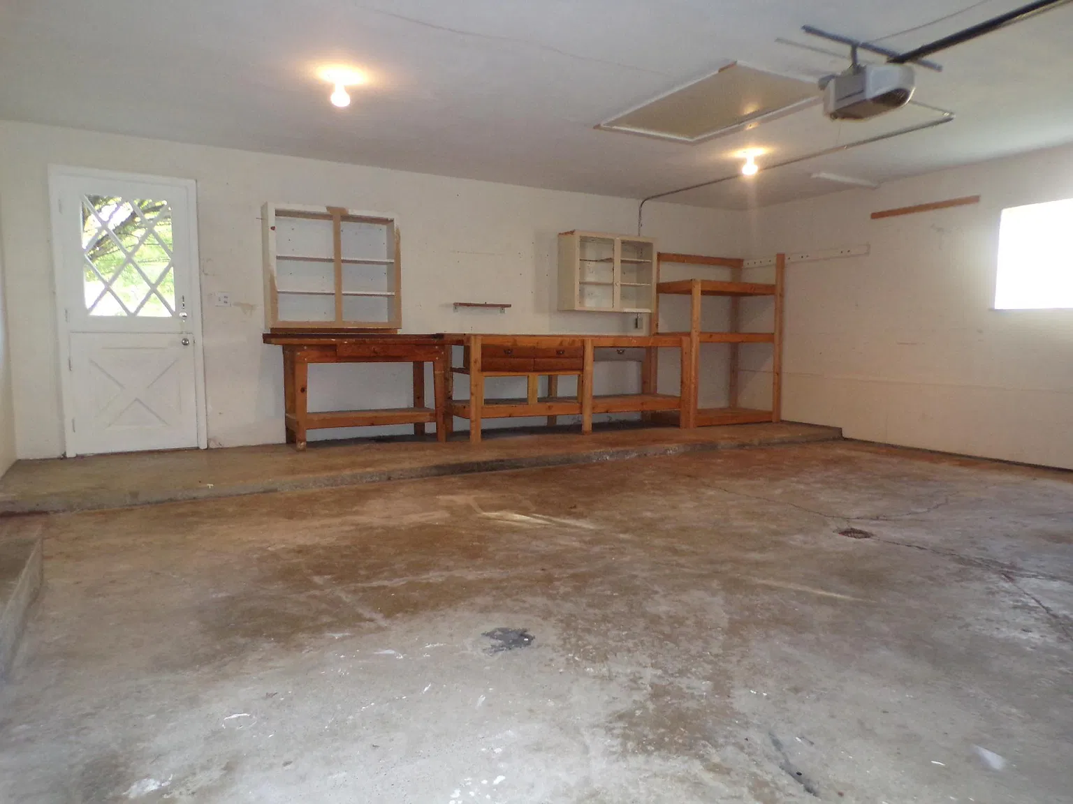 3 bed, 1734 sqft, $1,700 — Photo 3