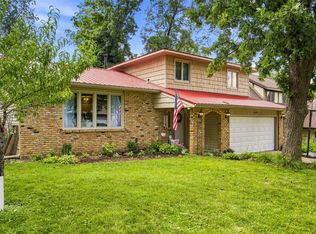 4625 Northwood Dr NE, Cedar Rapids, IA 52402