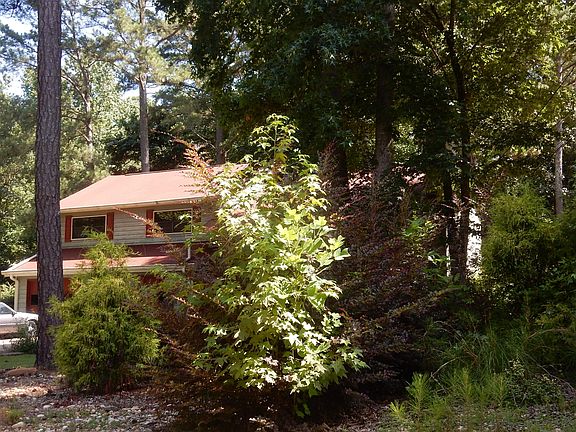 3rd image of 908 Victoria Landing Dr