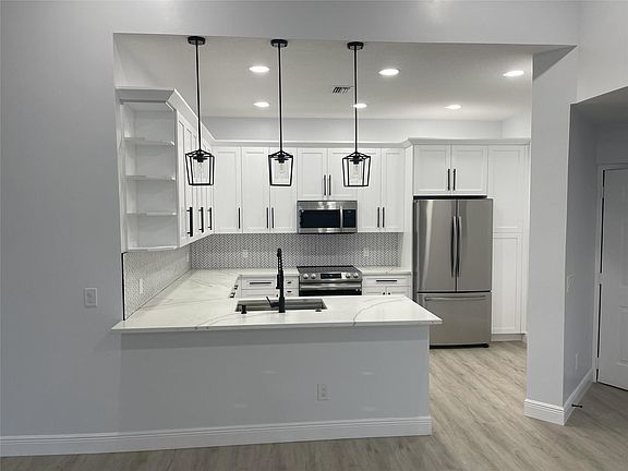 4th image of 5395 Firenze Drive #P