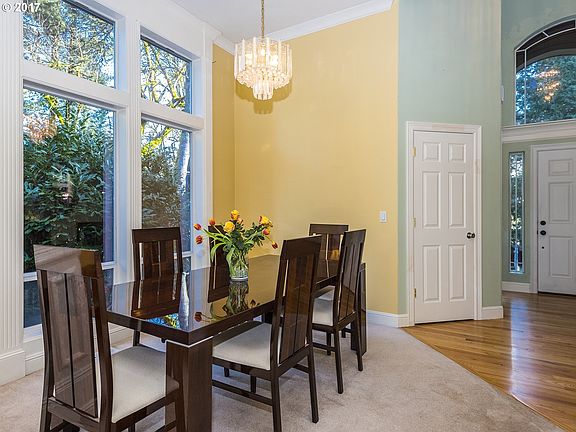 5th image of 13619 SE Fernridge Ave