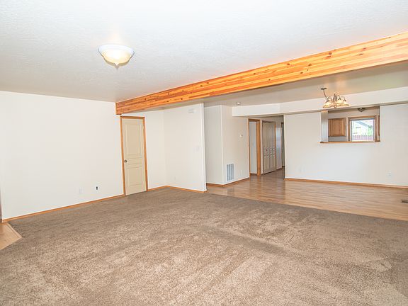 3rd image of 2226 Burlington Ave Unit B-1