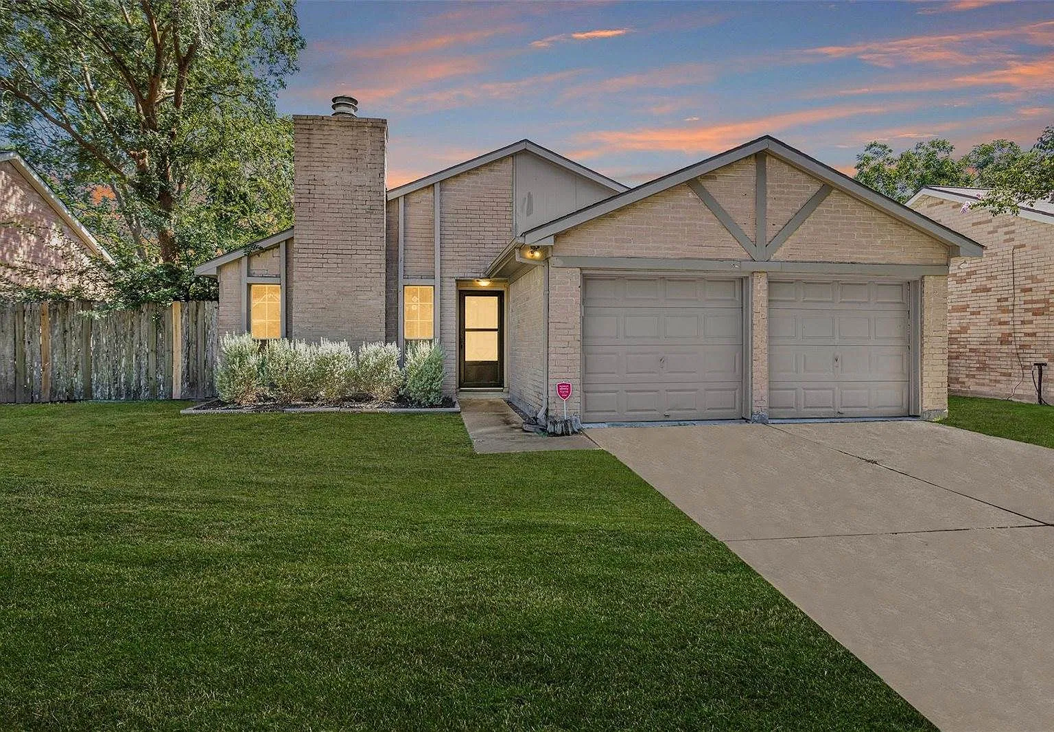 3 bed, 1275 sqft, $1,800 — Photo 1