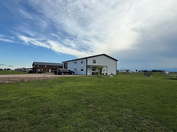 3263 Fm 38 N, Brookston, TX 75421