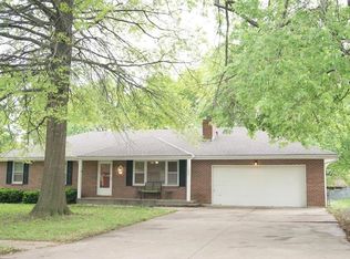 1600 S Halsey Ave, Harrisonville, MO 64701