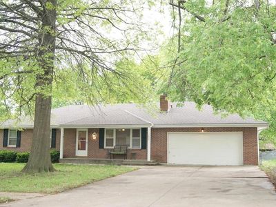 1600 S Halsey Ave, Harrisonville, MO, 64701