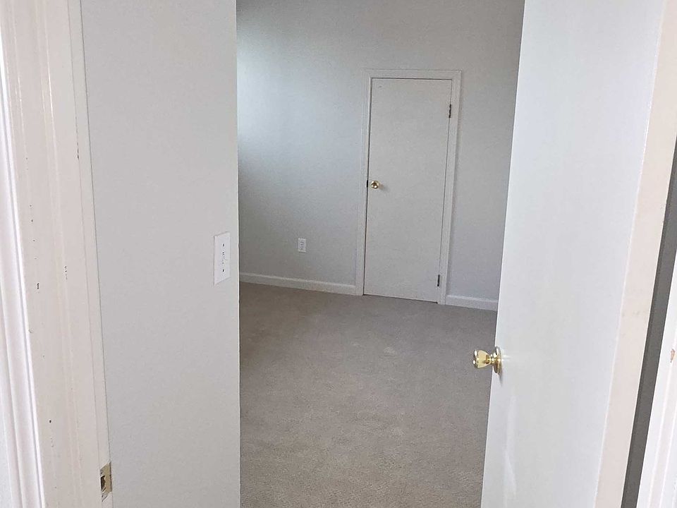 1st image of 3641 Francis Ave N APT 3