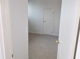 3641 Francis Ave N, Seattle, WA