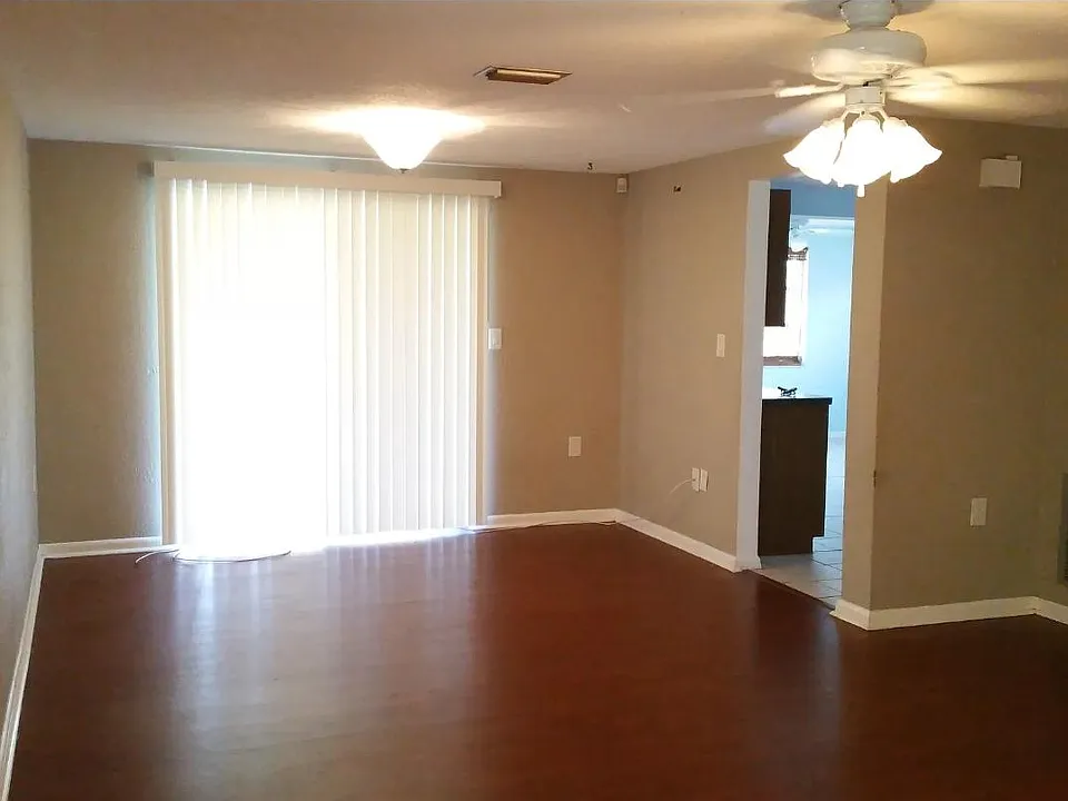 5711 Mariposa Dr