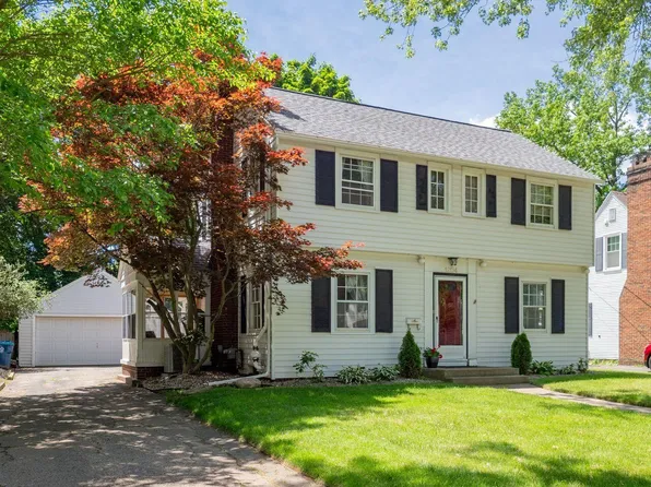 1204 Royce Ave, Kalamazoo, MI 49001