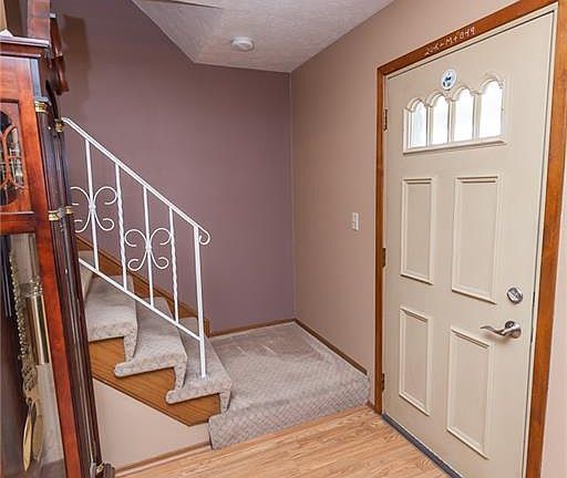 4th image of 10880 Baron Dr