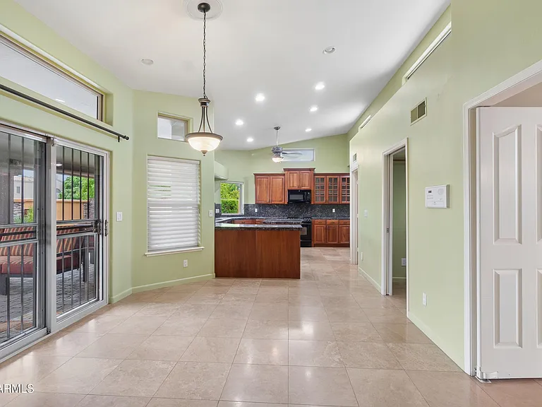 1307 E Treasure Cove Dr — Photo 15