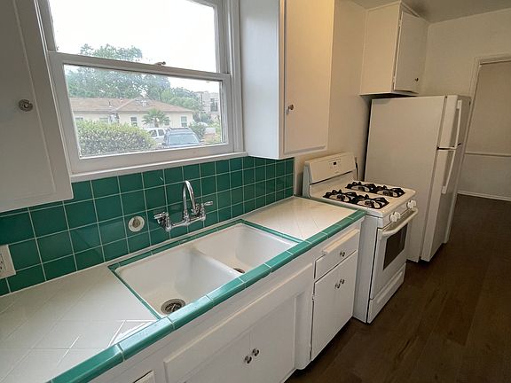 5th image of 334 W Alameda Ave #2