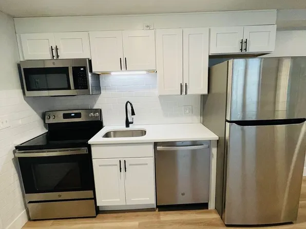 153 West Boylston St - Srec Swb Llc, 153 W Boylston St #6, West Boylston, MA 01583