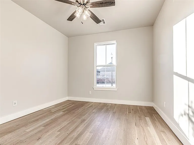 4308 Luke Ln — Photo 5