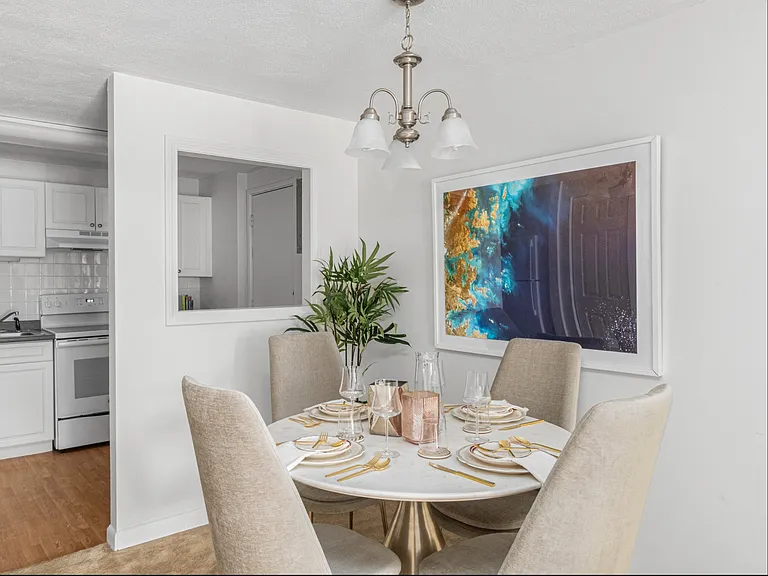 33 Highland Glen Dr #106 — Photo 5