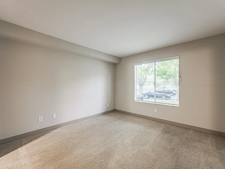 Sycamore Canyon Apartments — Photo 30