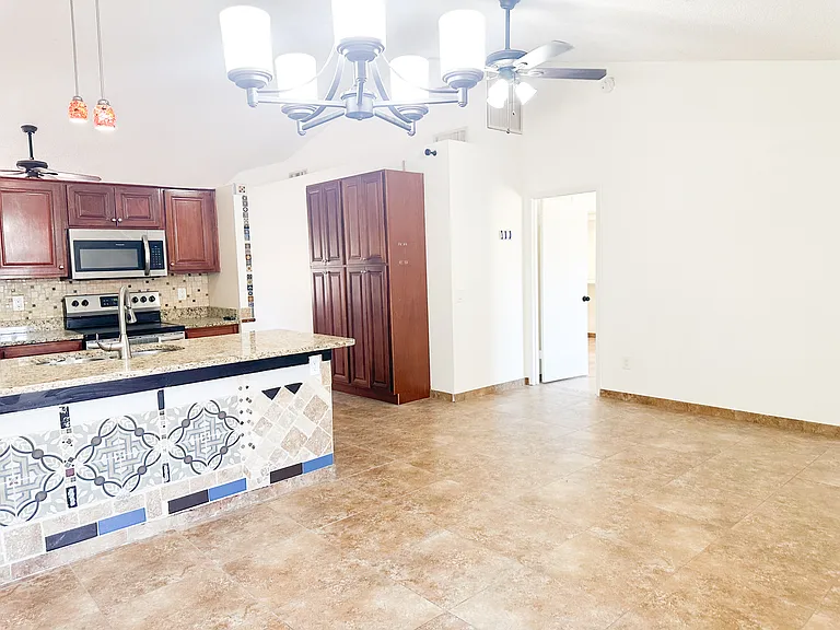 3025 W Irma Ln — Photo 17