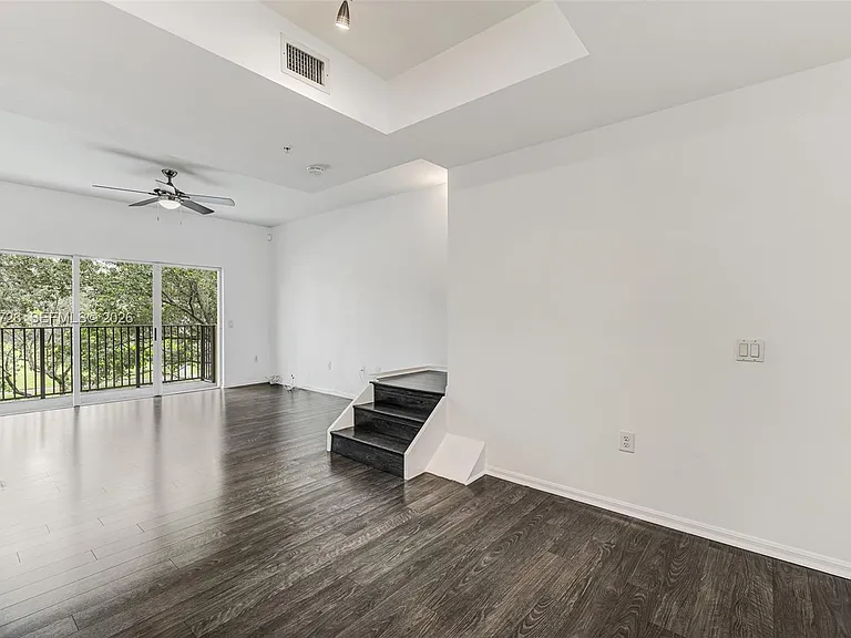 8900 NE 8th Ave #1107 — Photo 14