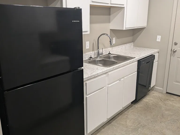 1328 Industrial Dr #27 — Photo 5