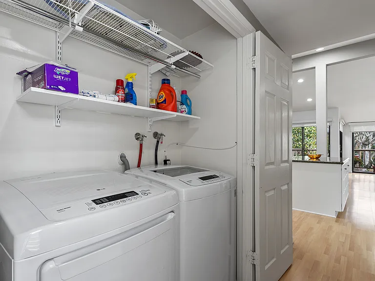 579 S Sierra Ave #18 — Photo 22