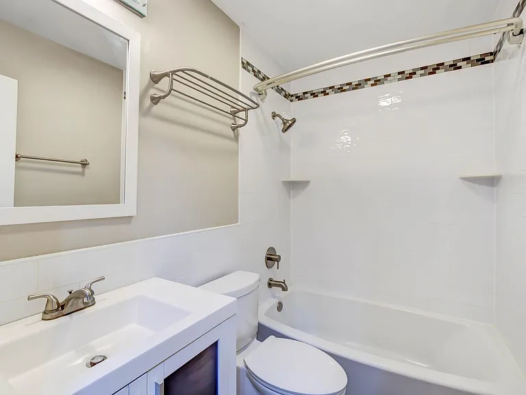 1325 13th St NW #28 — Photo 16