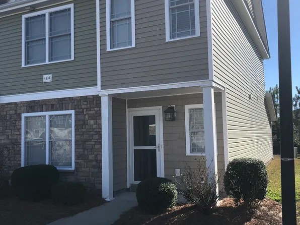 4136 V8 Kittrell Farms Dr, Greenville, NC 27858