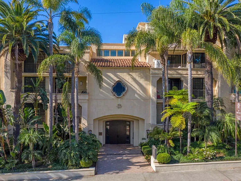 555 Barrington exterior