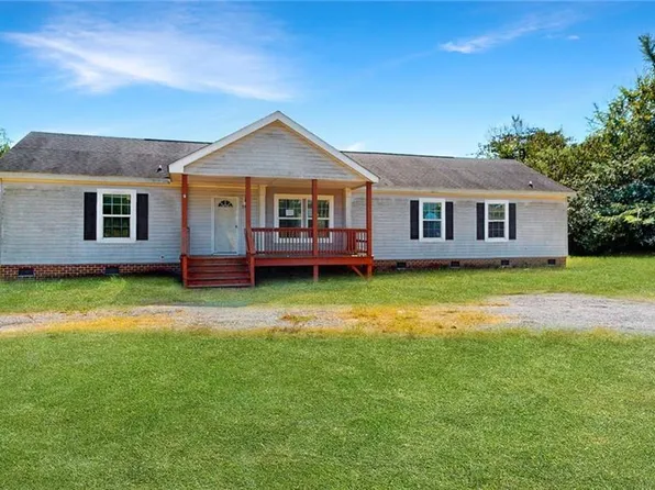 2412 Rolfe Hwy, Dendron, VA 23839