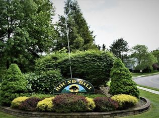 6 Elm Ct, Fishkill, NY 12524